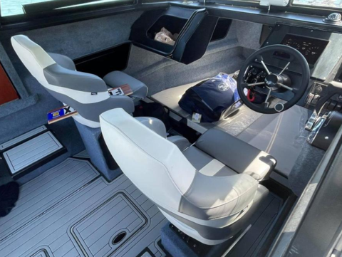 Calypso Stealth 750 family boat