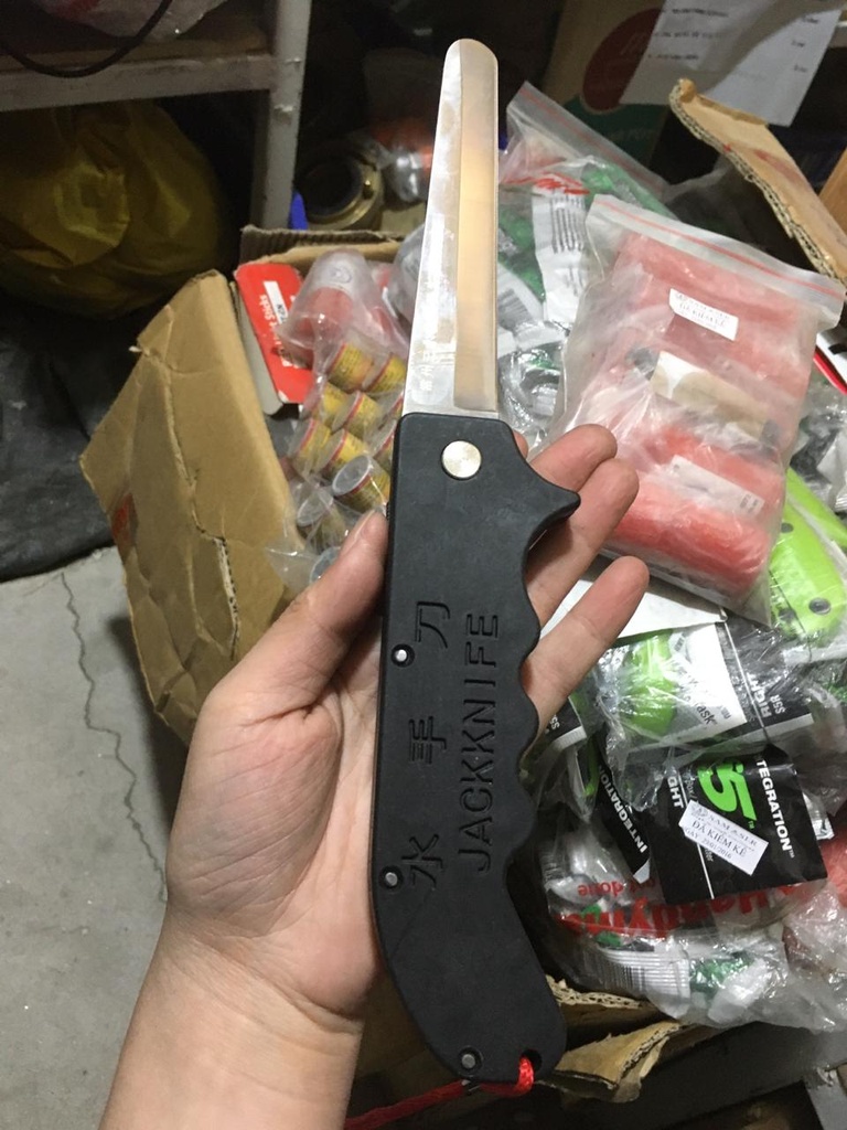 Jack knife for liferafts / lifeboats