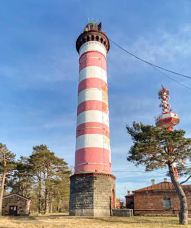 29 37 E Shepelevskiy Lighthouse