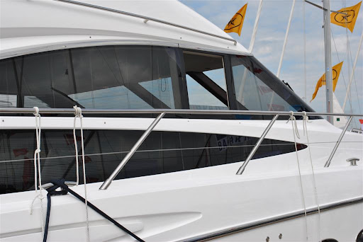 [TEMPEREREDGLASS25] Tempered Glass for windows used on yachts, 20mm