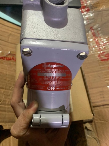 [9503-06] Receptacle 20 AMP-240Volt EX